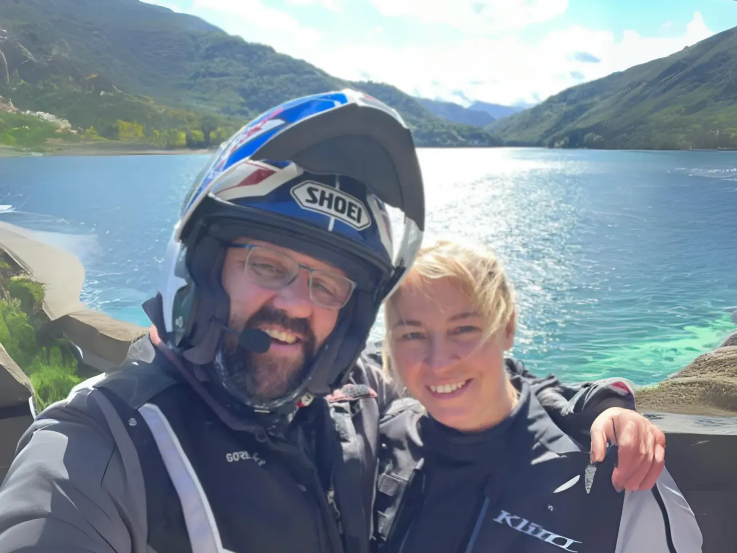 Unvergessliche Motorradabenteuer mit Martin und Jana von First-Class-Reisen Martin Heinzinger und Jana Fuchs Inhaber First-Class-Reisen